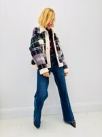 Veste à Carreaux doublée sherpa – Style cocoon chic – Image 4