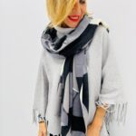 Écharpe graphique – Douceur & style intemporel