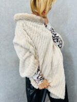 Poncho en Fausse Fourrure ultra douce – Image 10