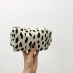 Pochette Léopard Élégante – Effet Velours Côtelé & Style Sauvage