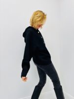 Gilet à Capuche Chic en maille douce – Image 3