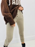 Pantalon Slim Boutonné – Coupe Ajustée et Confort Stretch – Image 2