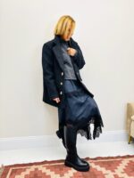 Manteau Structuré à boutons dorés – Image 3