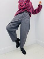 Pantalon Coupe barrel avec ceinture – allure décontractée chic – Image 5