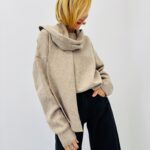 Pull Doux avec écharpe intégrée – Esprit cocoon chic