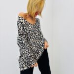 Pull Imprimé Léopard col V – L’indispensable chic et sauvage