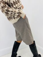 Bermuda Pied-de-Poule – style city chic 🇮🇹 – Image 3