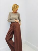 Pull Fin Boutons Épaule – Maille Côtelée & 45% Viscose – Image 4