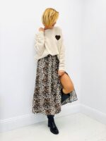 Pull Doux “Love Yourself First” – Message positif et allure cosy – Image 4