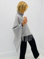 Poncho VALENTYNE Maille Viscose douce à franges – Image 5