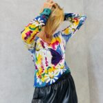 Pull Imprimé Fleurs et Papillons – Maille douce et éclatante
