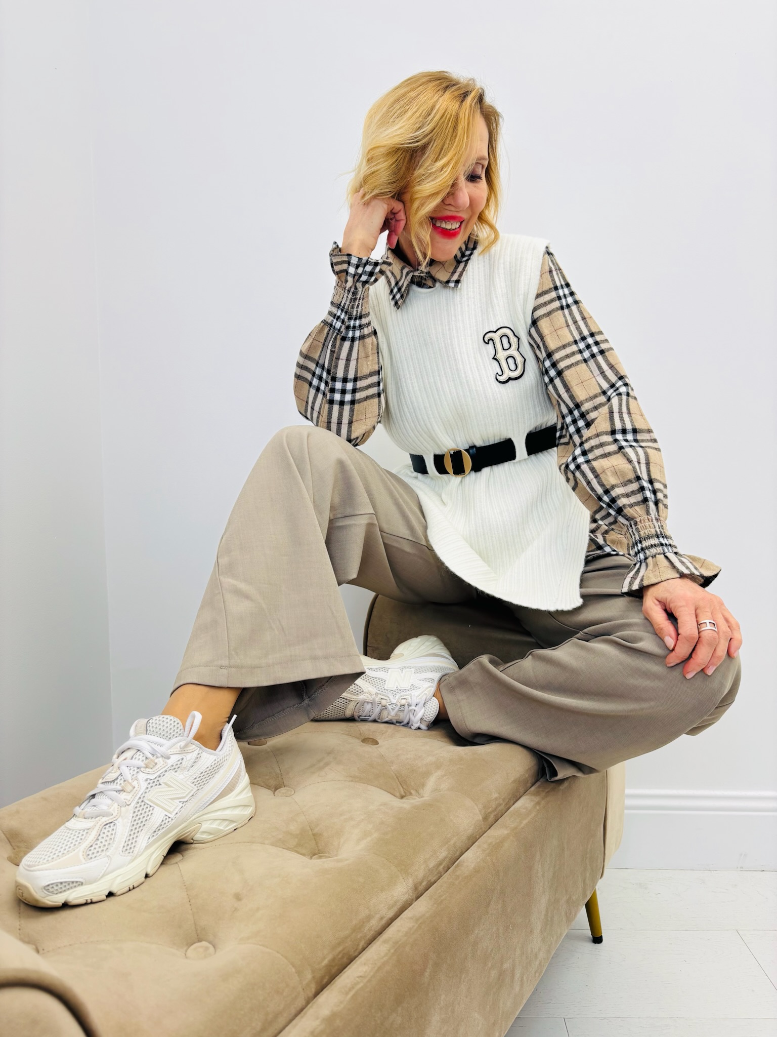 D28A9EBC-1D95-4B95-8FE1-E0D4084DE9A0 Top Trompe-l’œil effet chemise – Élégance casual par LM LULU – Image 1