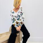 Pull Papillons Colorés – Esprit joyeux et maille fluide