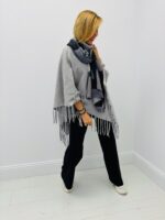 Poncho VALENTYNE Maille Viscose douce à franges – Image 4