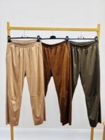 Pantalon en Suédine – Made in Italy – Image 2