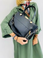 Sac Rigide Chic – Détail zip et finitions dorées – Image 3